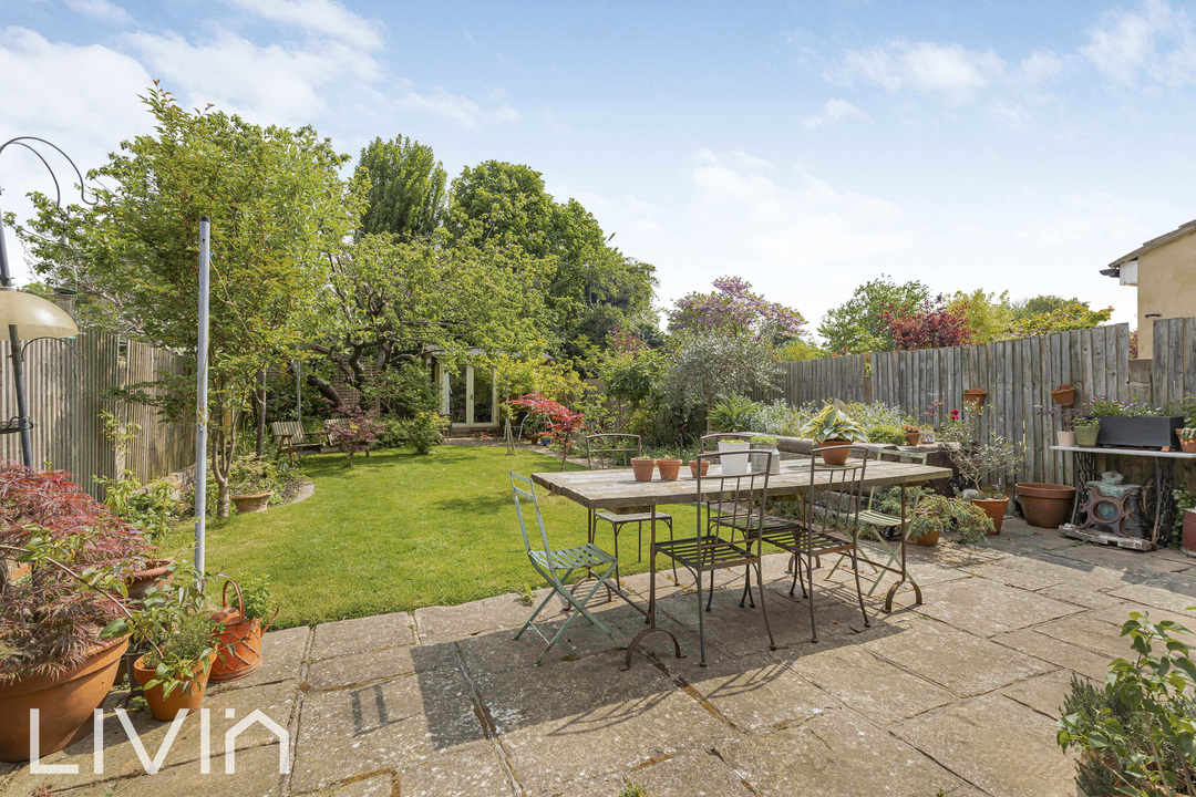 4 bed semi-detached house for sale in Ashburton Avenue, Croydon 17