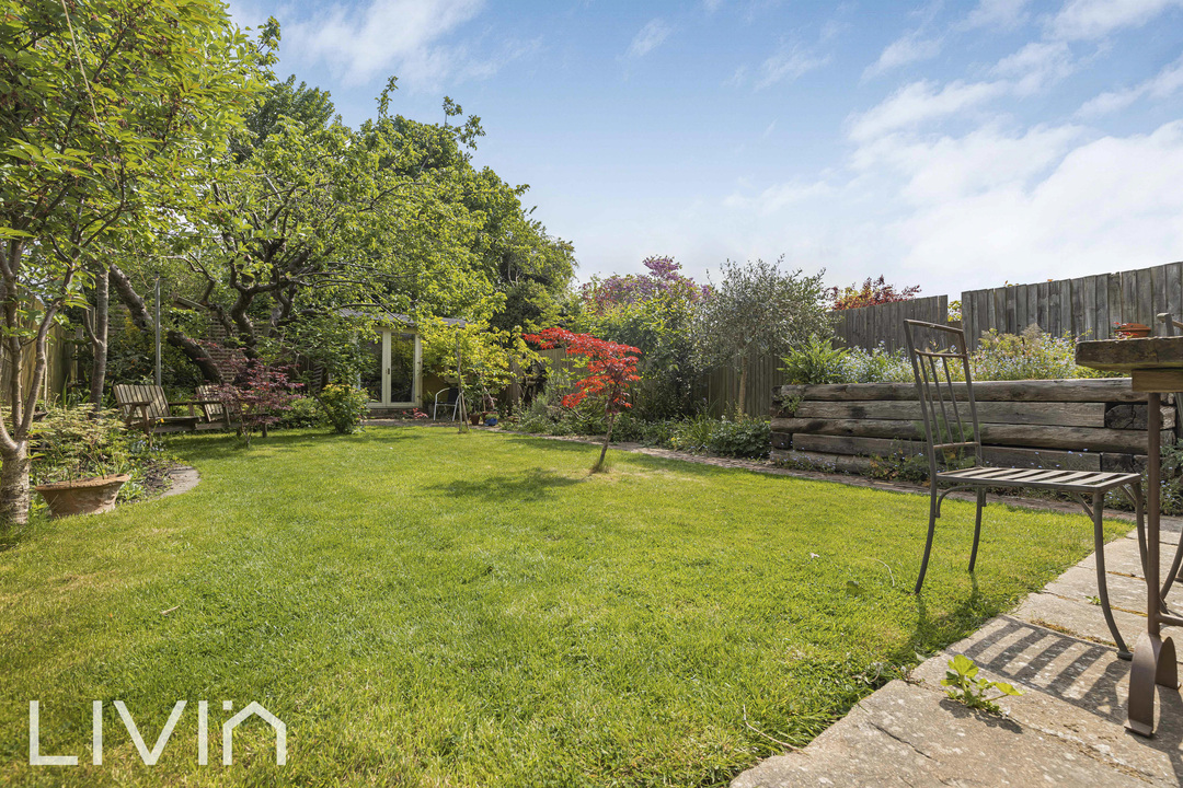 4 bed semi-detached house for sale in Ashburton Avenue, Croydon  - Property Image 19