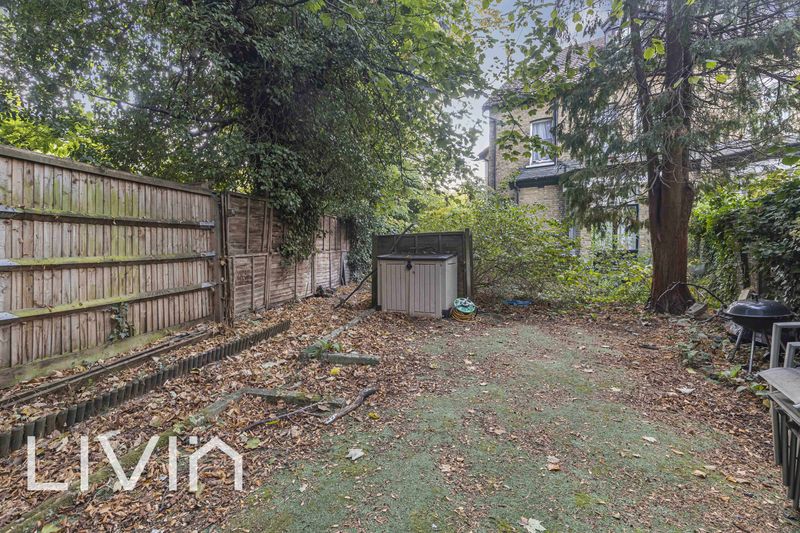 3 bed apartment for sale in Farquharson Road, Croydon 7