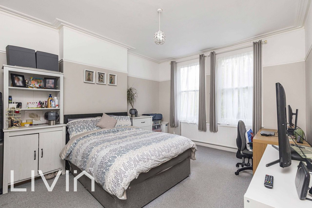 3 bed apartment for sale in Farquharson Road, Croydon  - Property Image 4