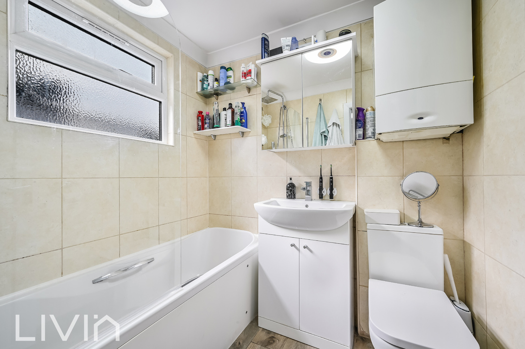 2 bed terraced house for sale in Warren Road, Croydon 8