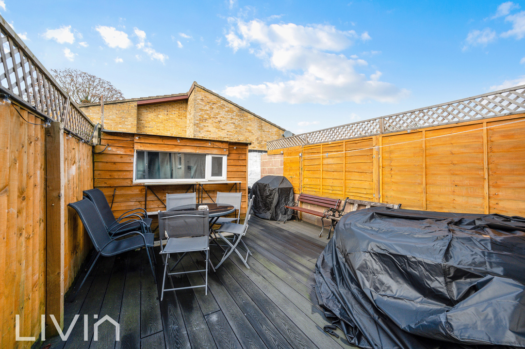 2 bed terraced house for sale in Warren Road, Croydon 10