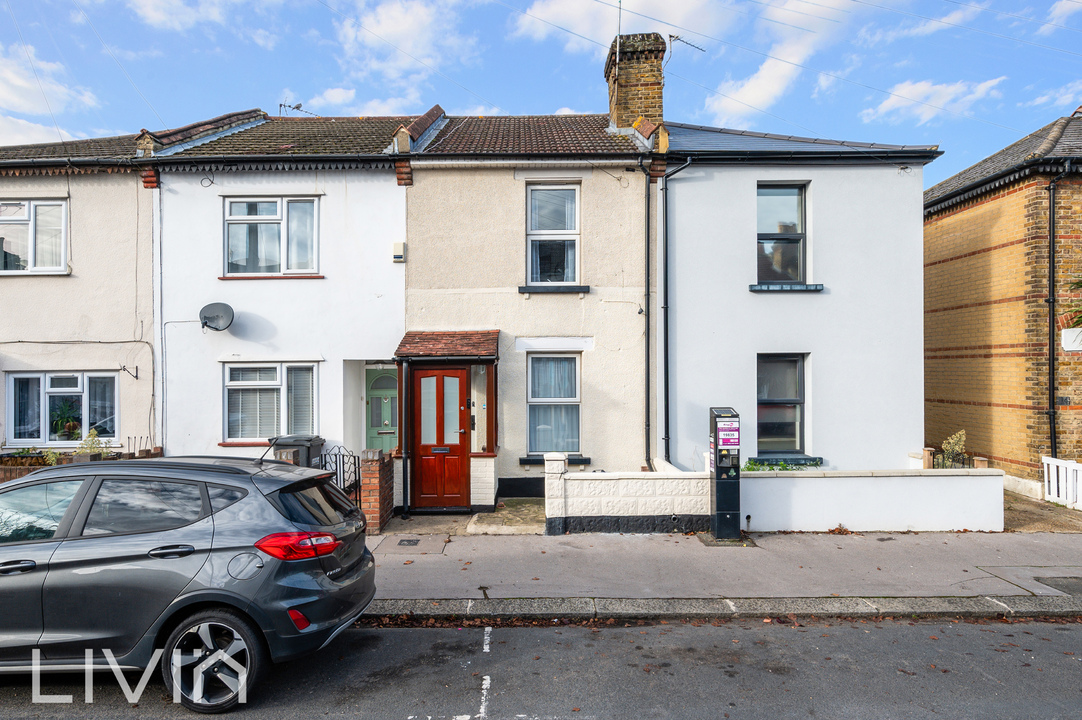 2 bed terraced house for sale in Warren Road, Croydon  - Property Image 1