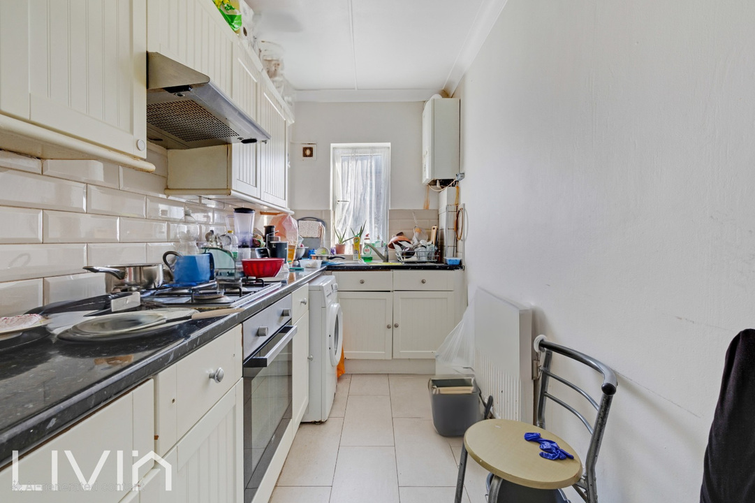 2 bed apartment for sale in Gloucester Road, Croydon 4