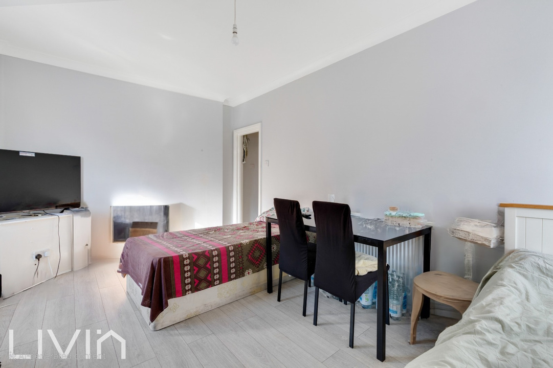 2 bed apartment for sale in Gloucester Road, Croydon 2