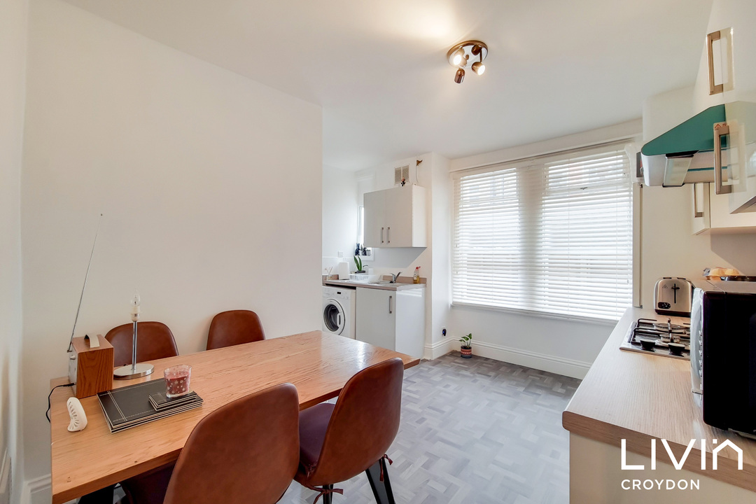 2 bed apartment for sale in Mersham Road, Croydon  - Property Image 8