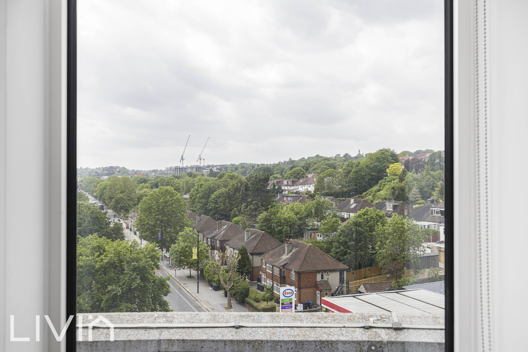 1 bed studio flat to rent in Capella Court, Purley 13