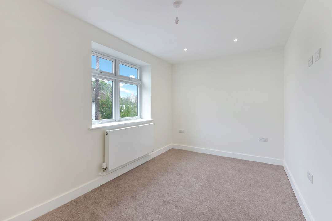 3 bed semi-detached house to rent in Newark Road, South Croydon  - Property Image 8