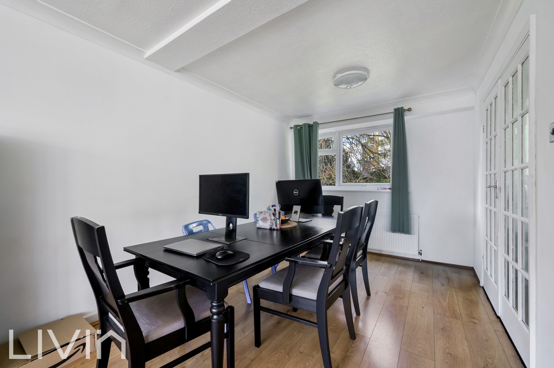 4 bed terraced house to rent in Chichele Gardens, Croydon 4