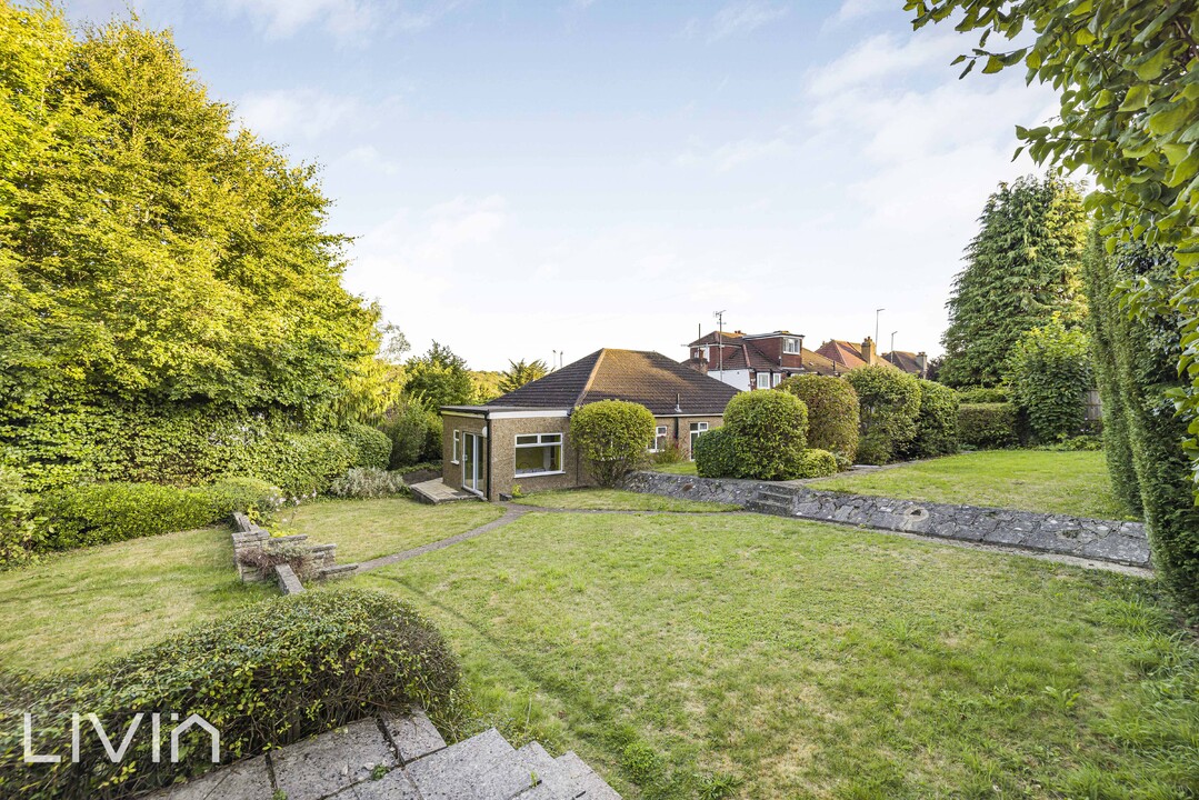 3 bed detached bungalow for sale in Birdwood Close, South Croydon  - Property Image 14