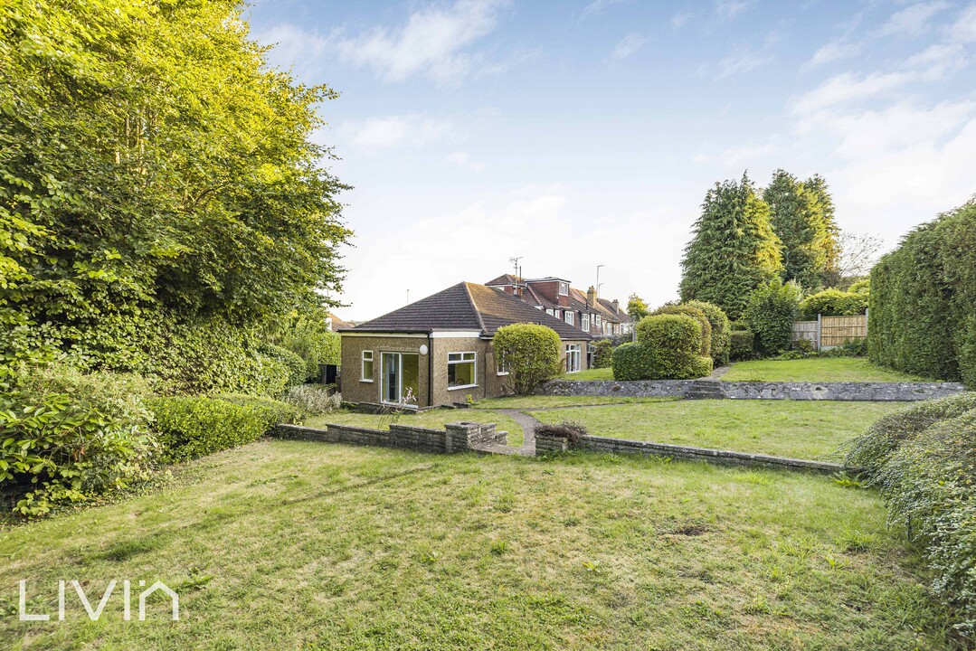 3 bed detached bungalow for sale in Birdwood Close, South Croydon  - Property Image 15