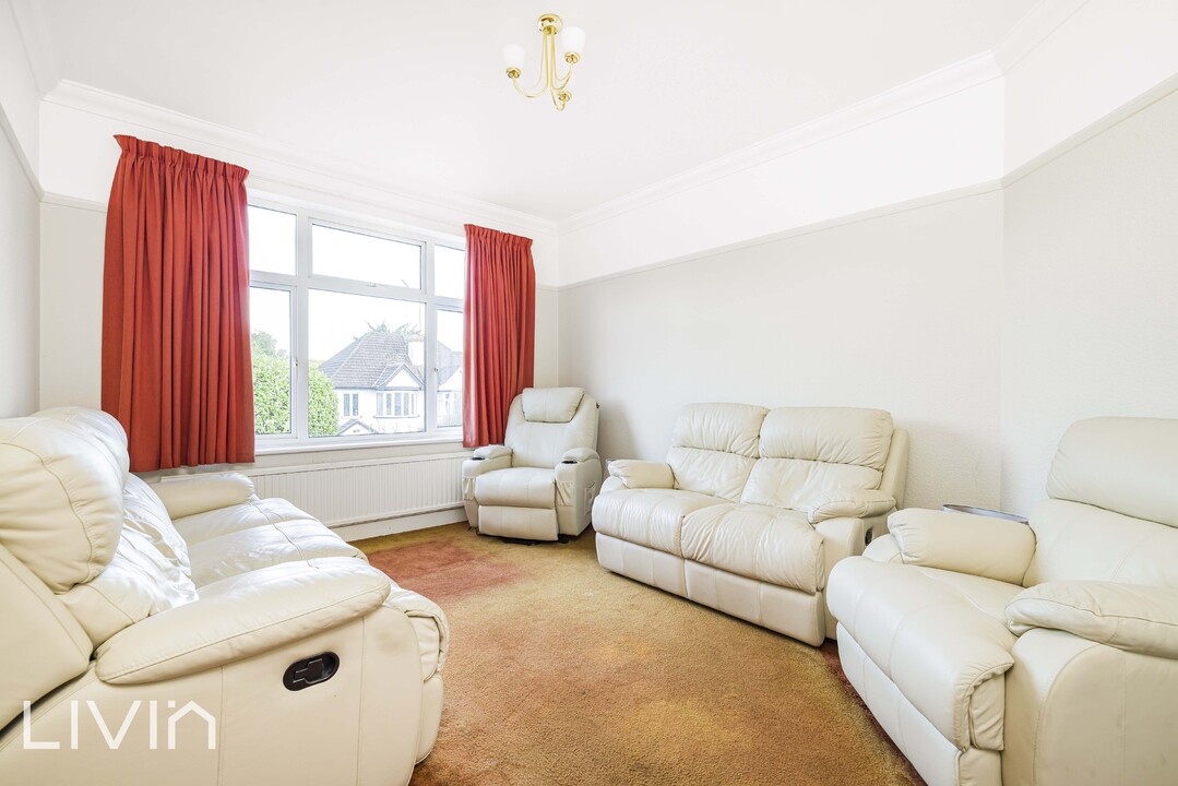 3 bed detached house for sale in Birdwood Close, South Croydon 7