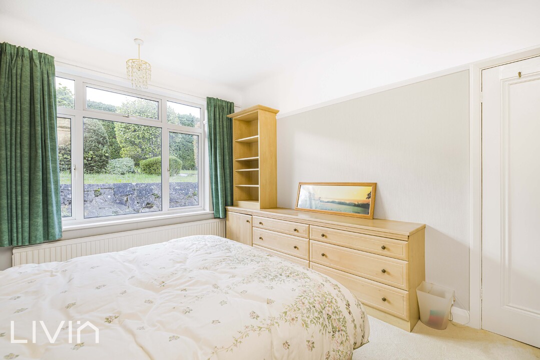 3 bed detached house for sale in Birdwood Close, South Croydon  - Property Image 18