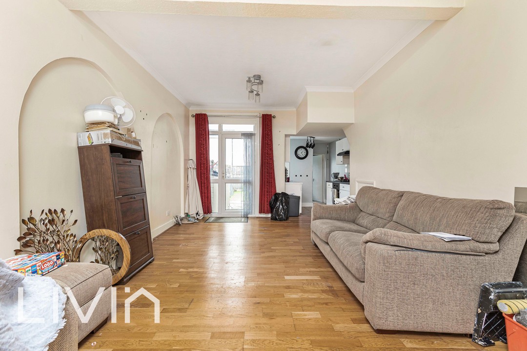 3 bed terraced house for sale in Morland Road, Croydon 1