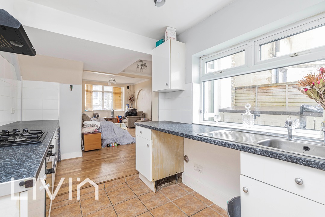 3 bed terraced house for sale in Morland Road, Croydon 9