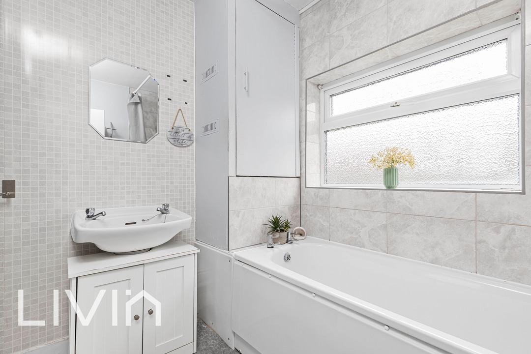 3 bed terraced house for sale in Morland Road, Croydon 3