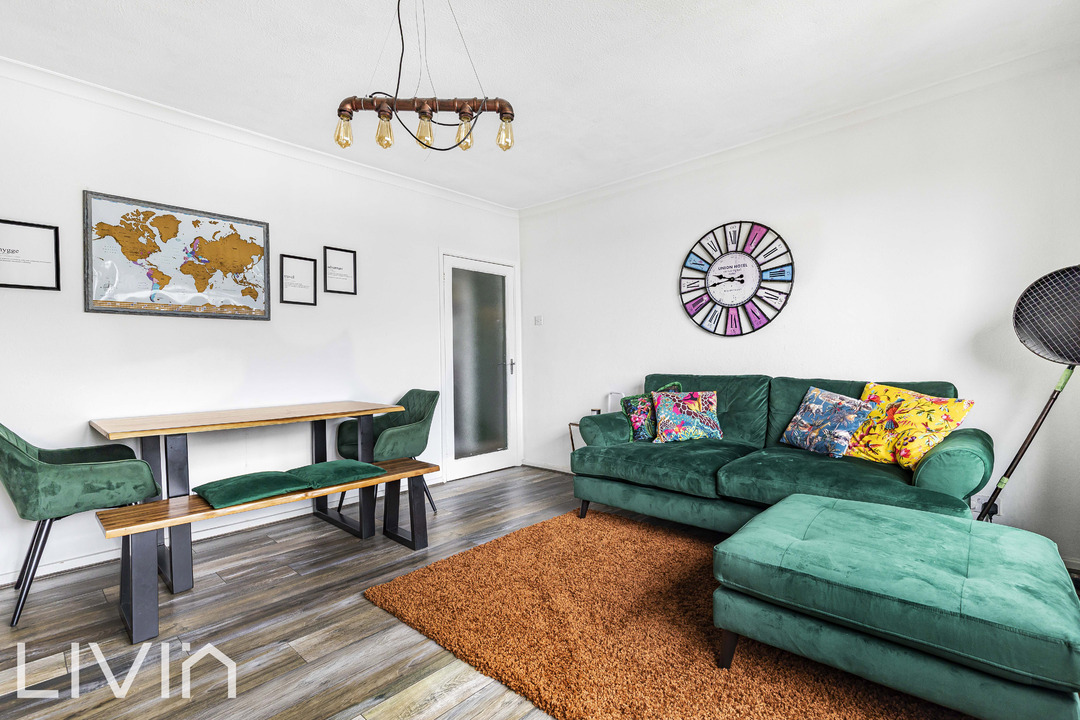 2 bed apartment for sale in Queensbury Court, Thornton Heath 4