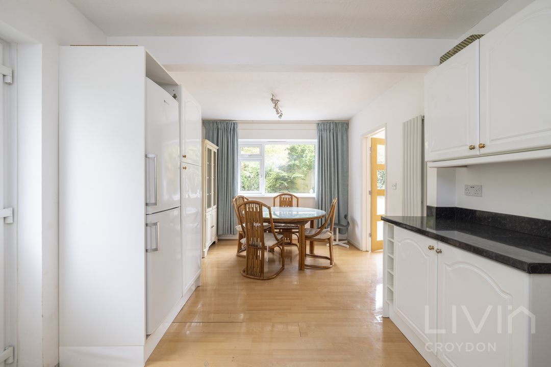 4 bed detached house for sale in Coombe Road, Croydon  - Property Image 8
