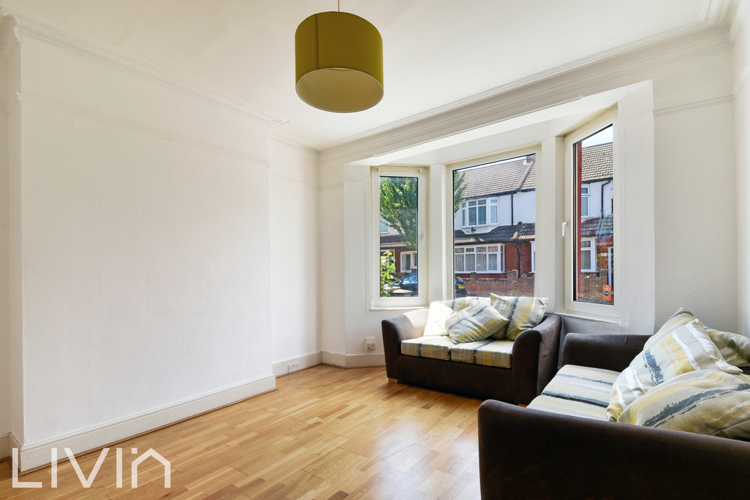 3 bed end of terrace house for sale in Tunstall Road, Croydon  - Property Image 1