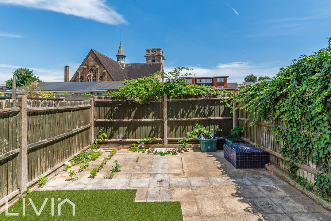 3 bed end of terrace house for sale in Tunstall Road, Croydon  - Property Image 3