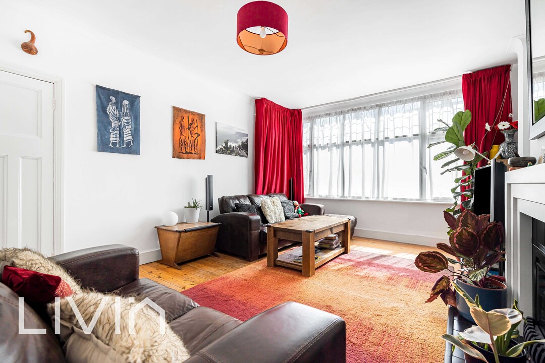 3 bed terraced house for sale in Waddon Road, Croydon 3