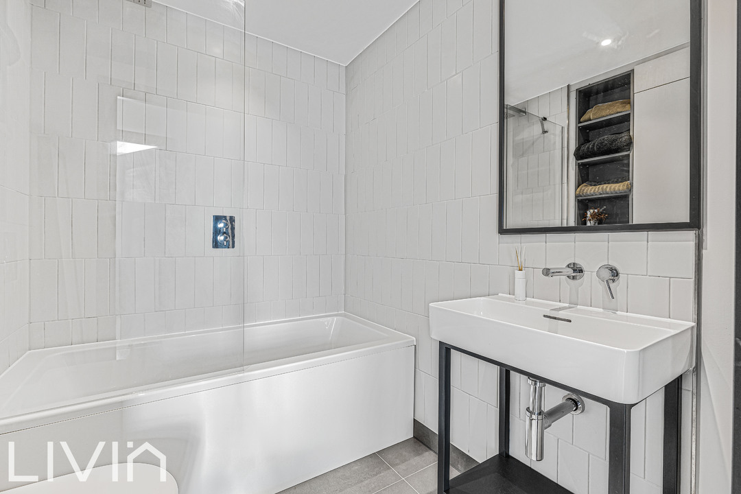 2 bed apartment for sale in High Street, Croydon 12