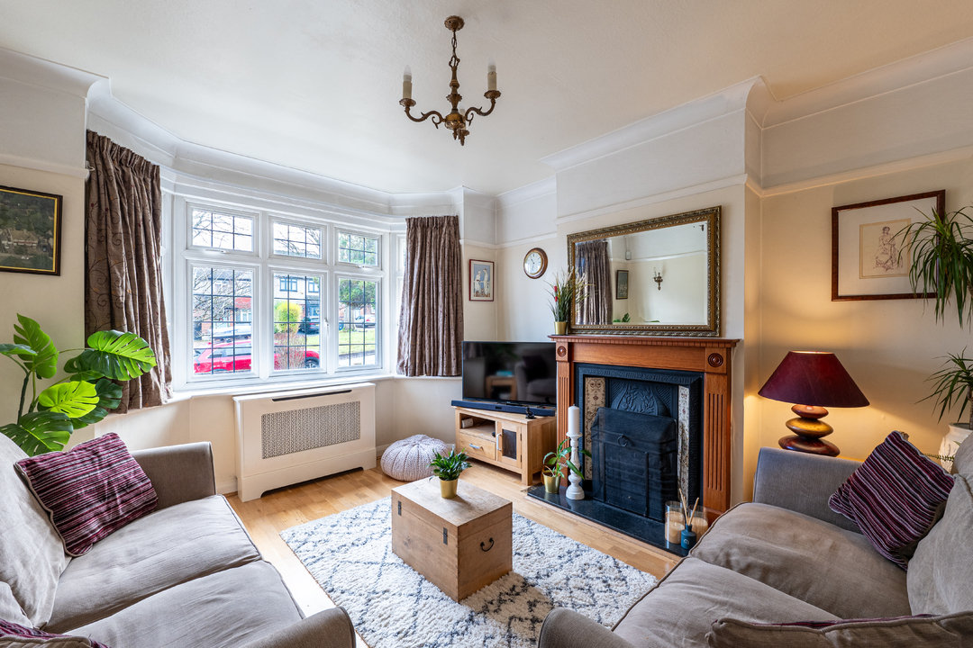 4 bed semi-detached house for sale in Crossways, South Croydon 1