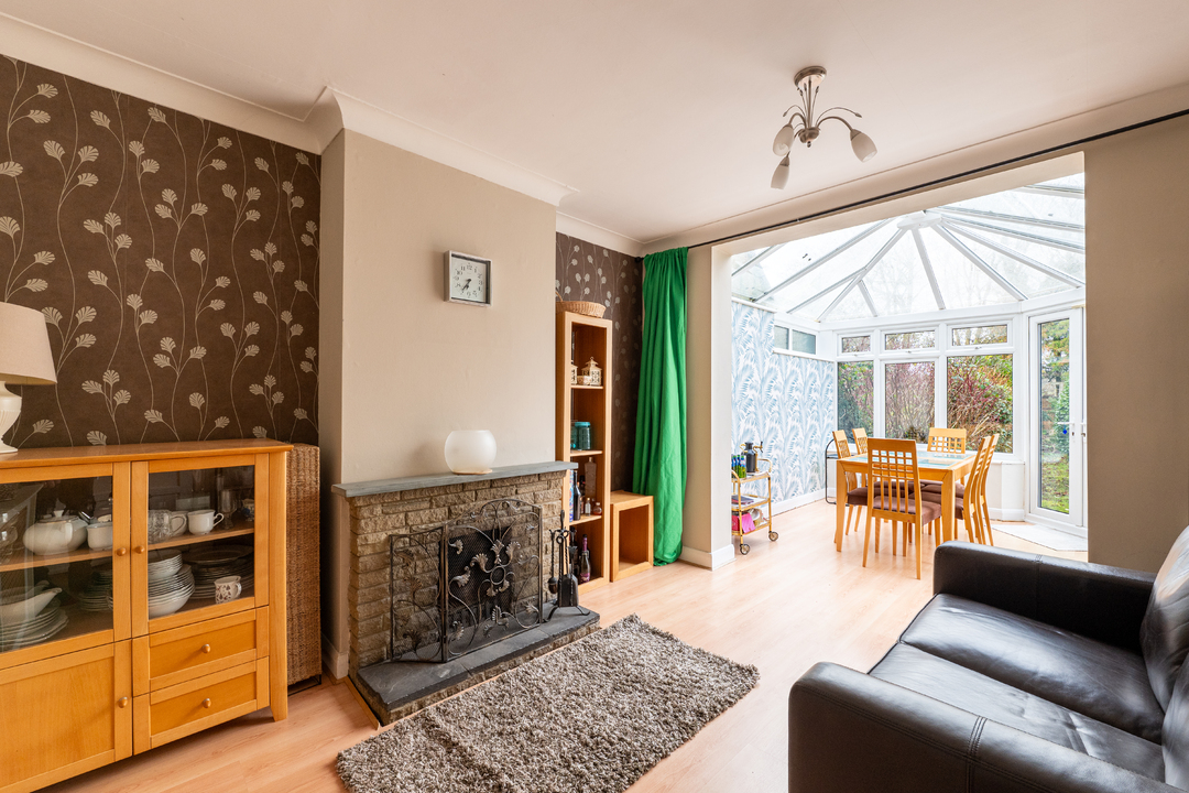 4 bed semi-detached house for sale in Crossways, South Croydon  - Property Image 4