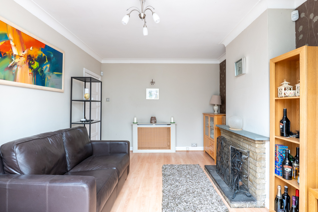 4 bed semi-detached house for sale in Crossways, South Croydon 4