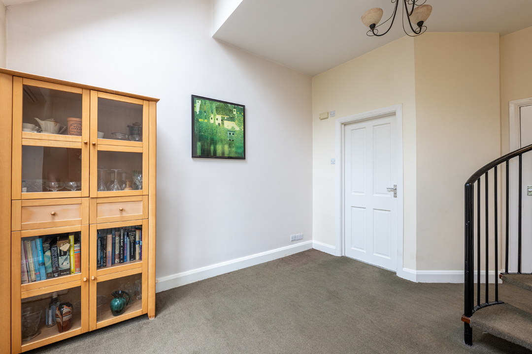 4 bed semi-detached house for sale in Crossways, South Croydon 8