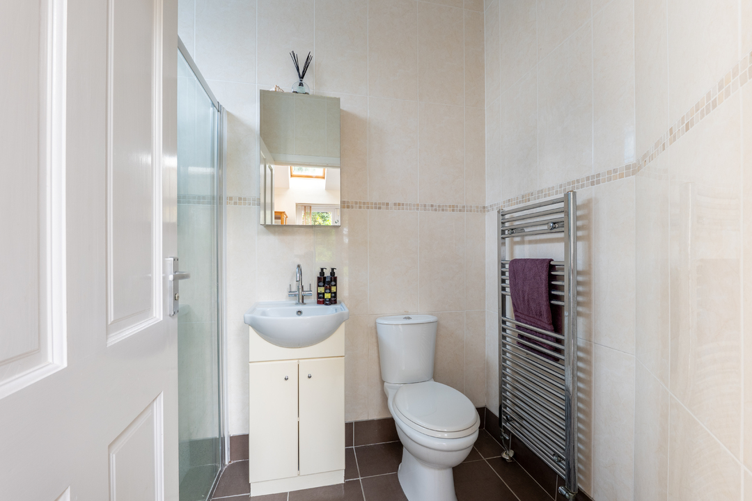 4 bed semi-detached house for sale in Crossways, South Croydon 10