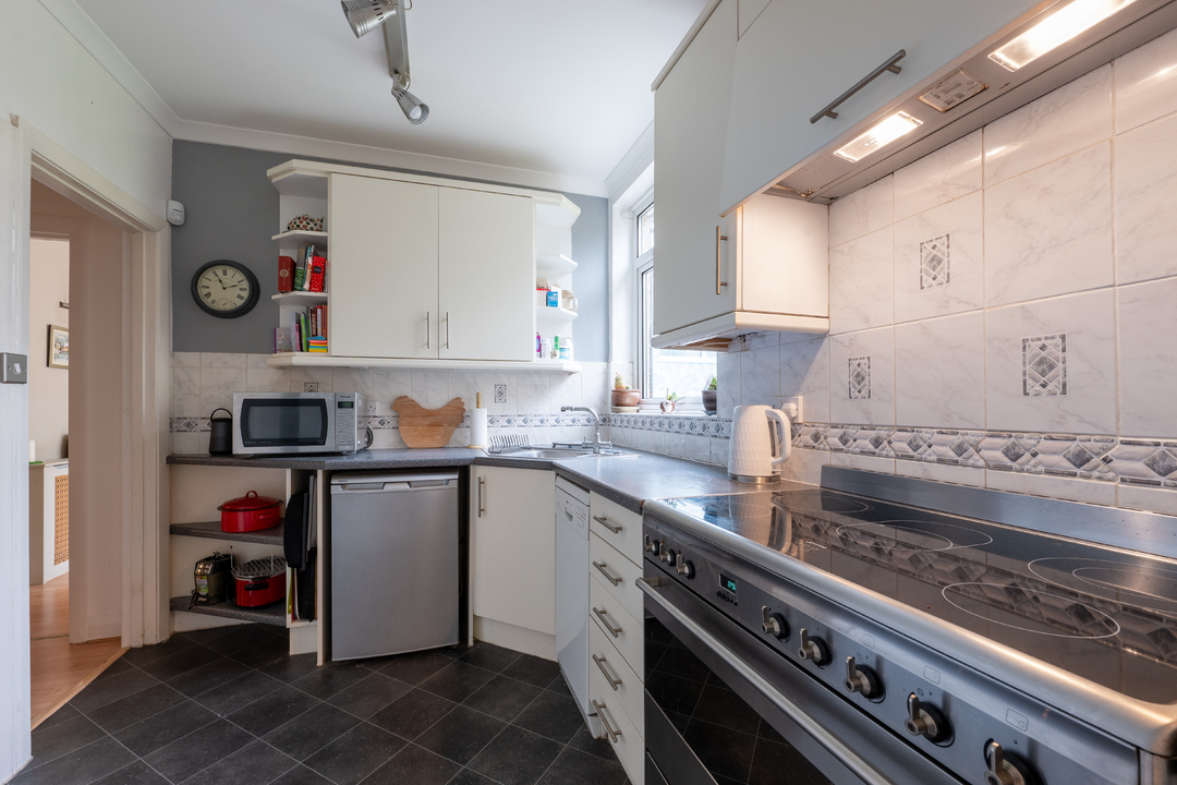 4 bed semi-detached house for sale in Crossways, South Croydon 7