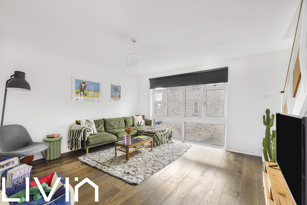 2 bed maisonette for sale in Turnpike Link, Croydon 4