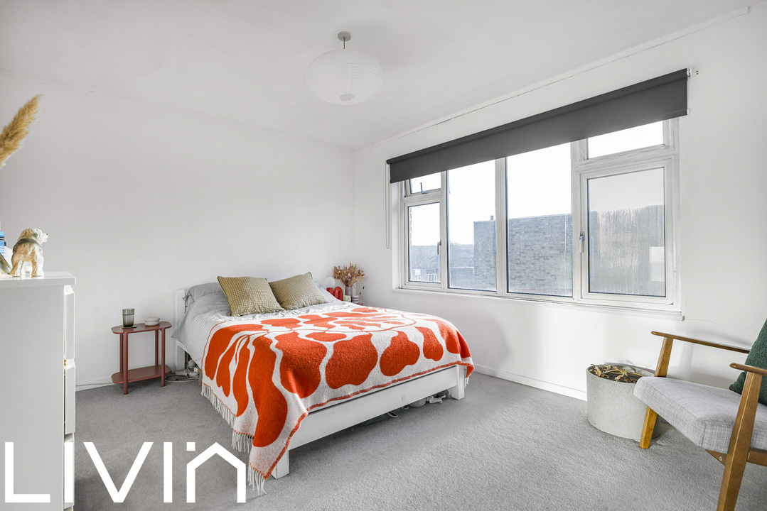 2 bed maisonette for sale in Turnpike Link, Croydon 10