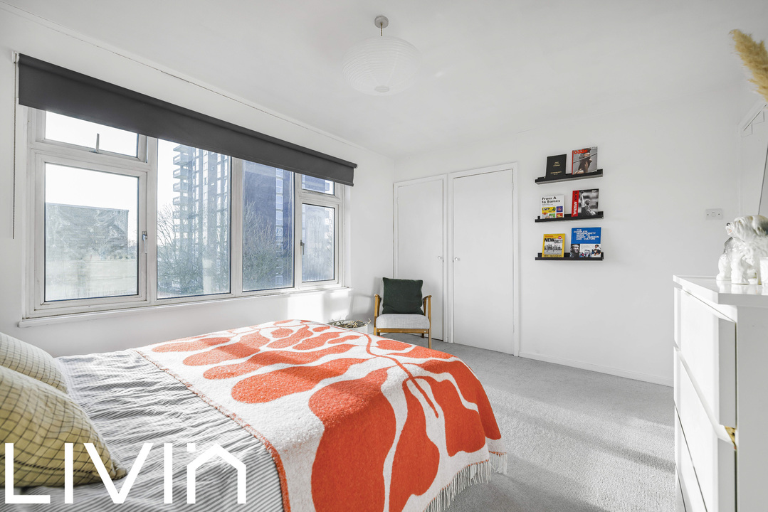 2 bed maisonette for sale in Turnpike Link, Croydon 11