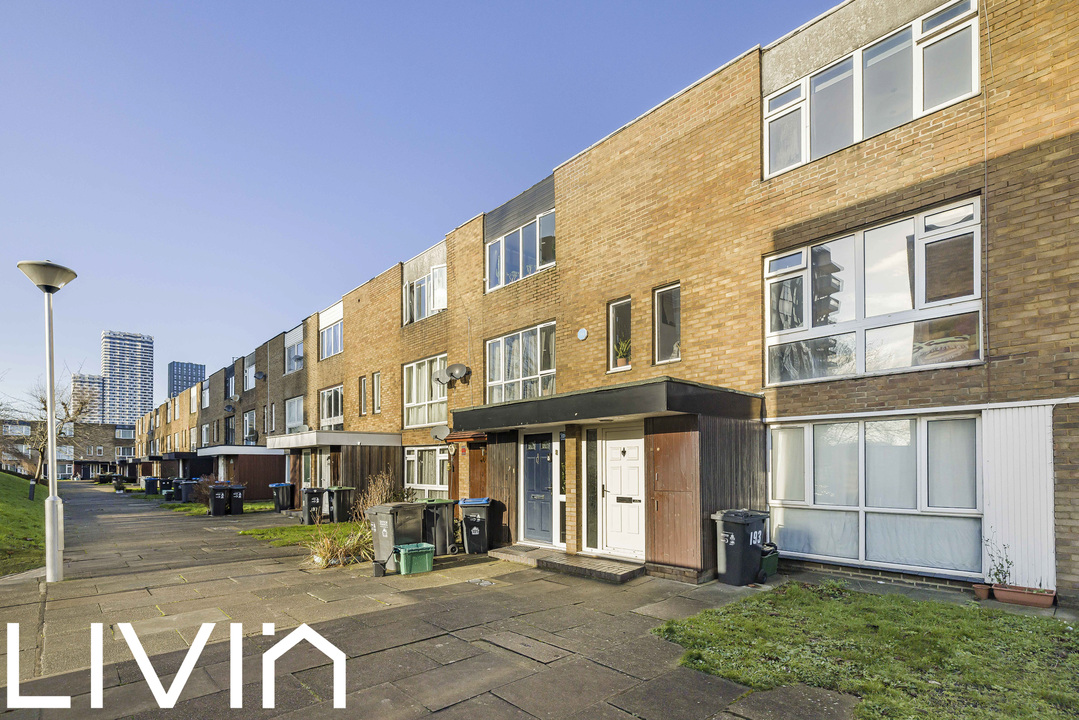 2 bed maisonette for sale in Turnpike Link, Croydon 2