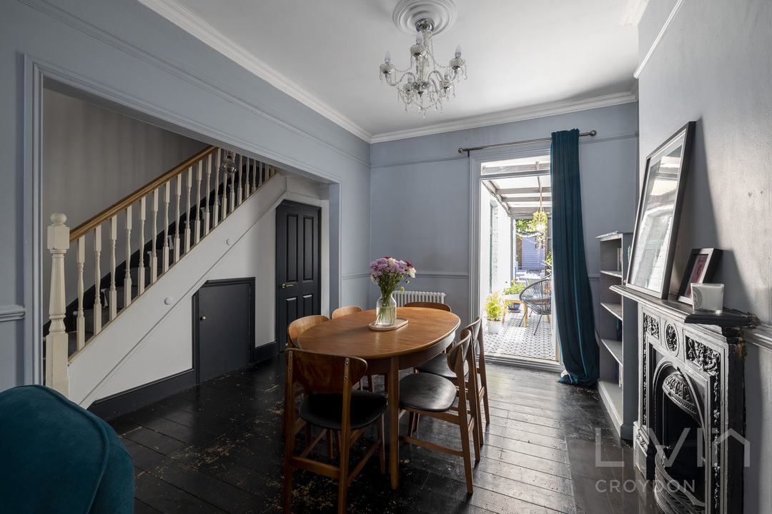 2 bed end of terrace house for sale in Brafferton Road, Croydon 4