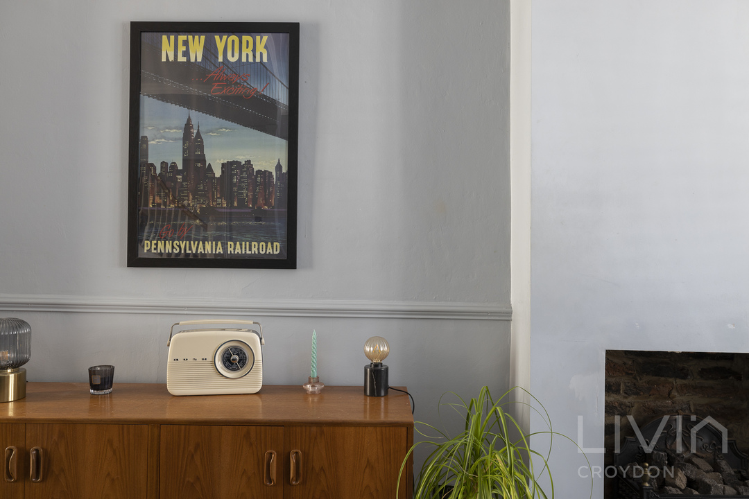 2 bed end of terrace house for sale in Brafferton Road, Croydon 6