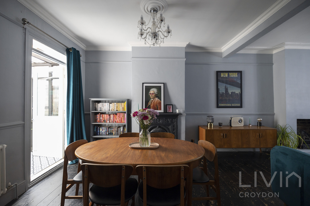 2 bed end of terrace house for sale in Brafferton Road, Croydon 9