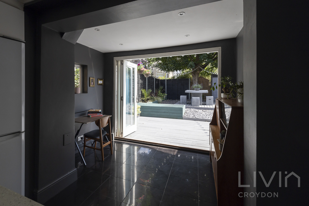 2 bed end of terrace house for sale in Brafferton Road, Croydon 11