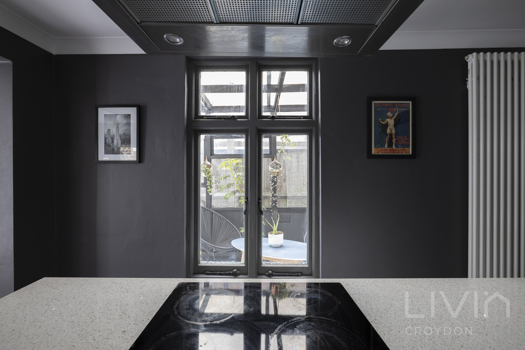 2 bed end of terrace house for sale in Brafferton Road, Croydon 16