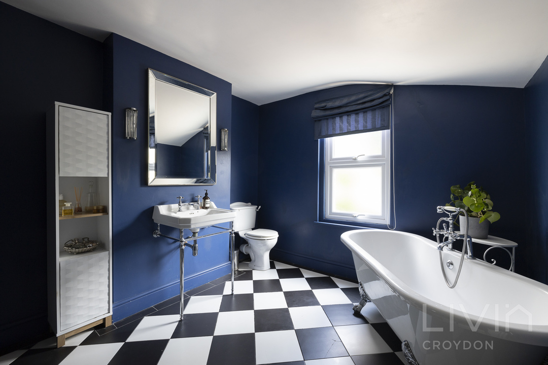 2 bed end of terrace house for sale in Brafferton Road, Croydon 21