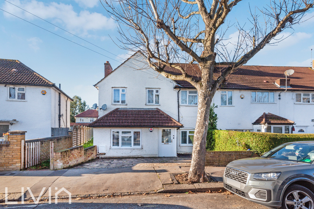 2 bed apartment for sale in Crowley Crescent, Croydon  - Property Image 1