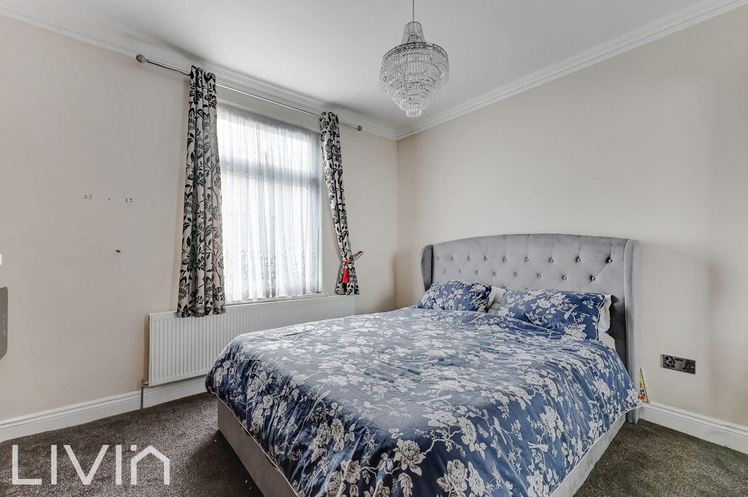3 bed house for sale in Dewey Street, London  - Property Image 10