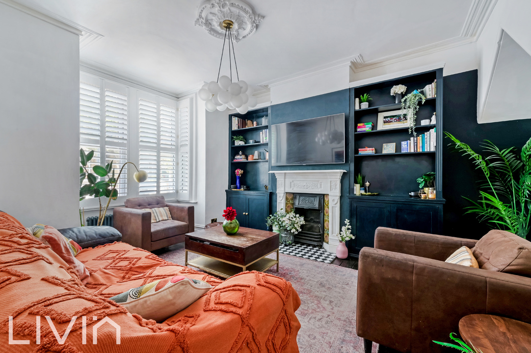 3 bed terraced house for sale in Amberley Grove, Croydon 2