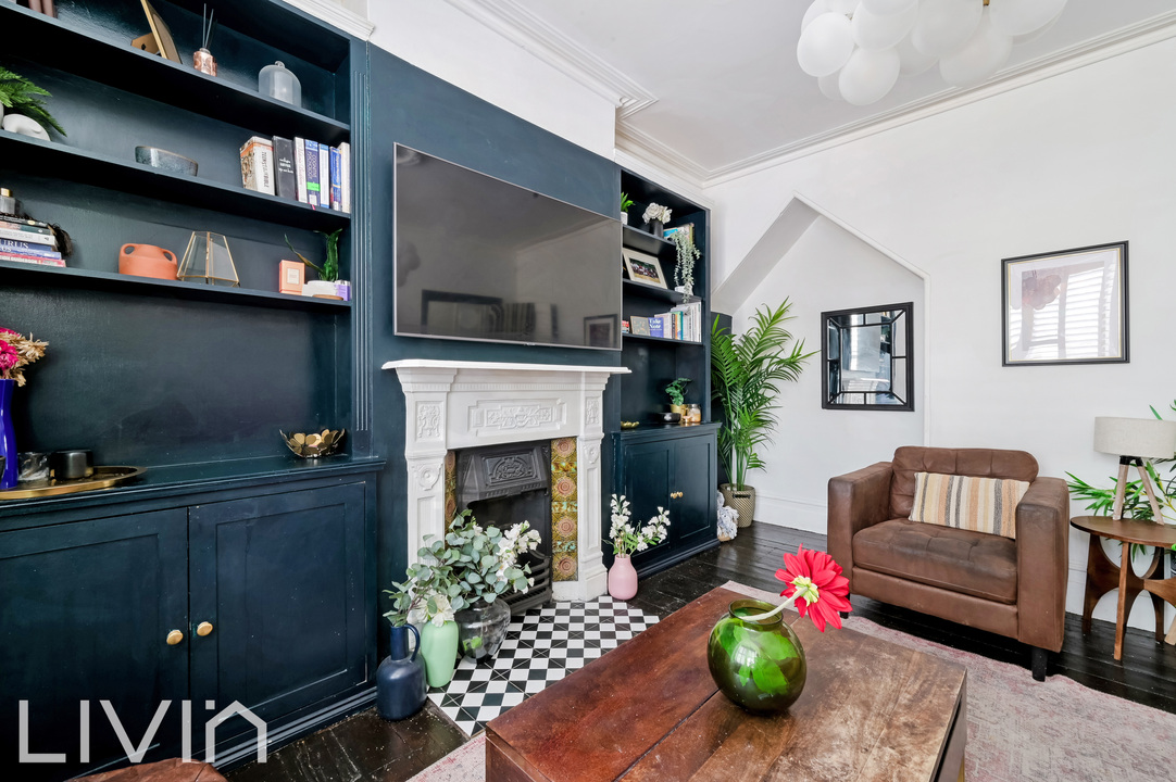 3 bed terraced house for sale in Amberley Grove, Croydon 1