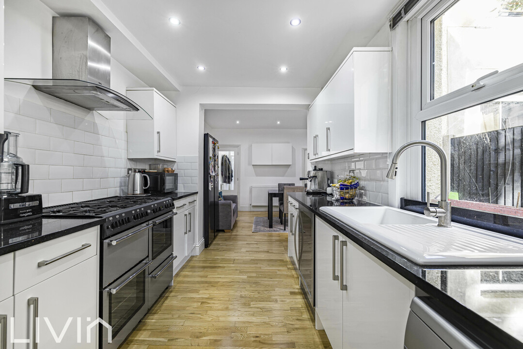 2 bed terraced house for sale in Tanfield Road, Croydon 8