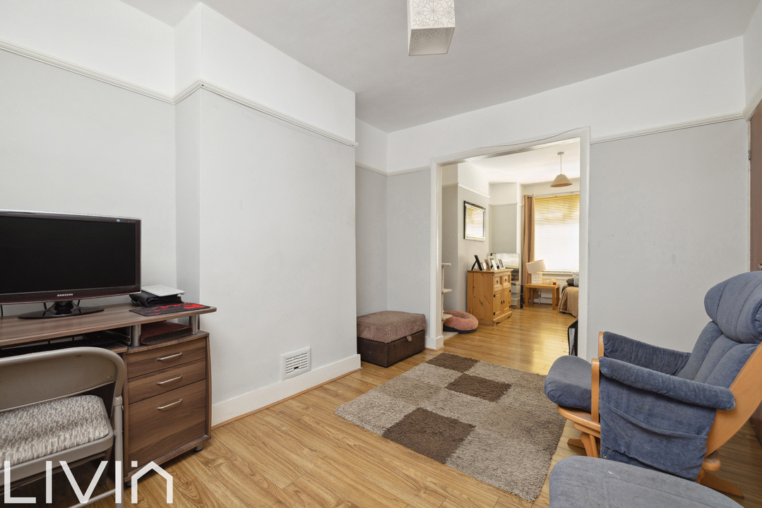 3 bed terraced house for sale in Bredon Road, Croydon  - Property Image 4