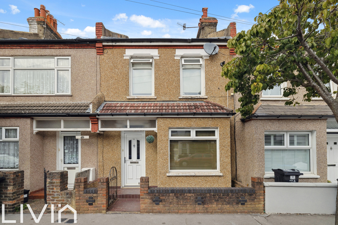 3 bed terraced house for sale in Bredon Road, Croydon  - Property Image 1