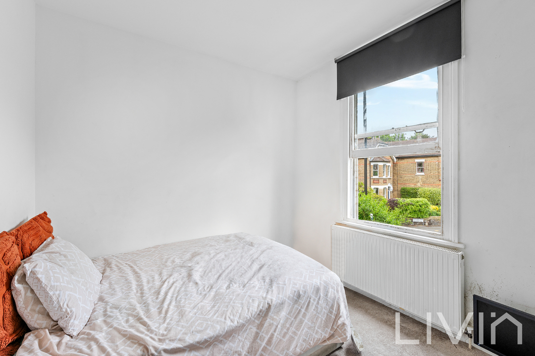 1 bed apartment for sale in Croham Road, South Croydon 9